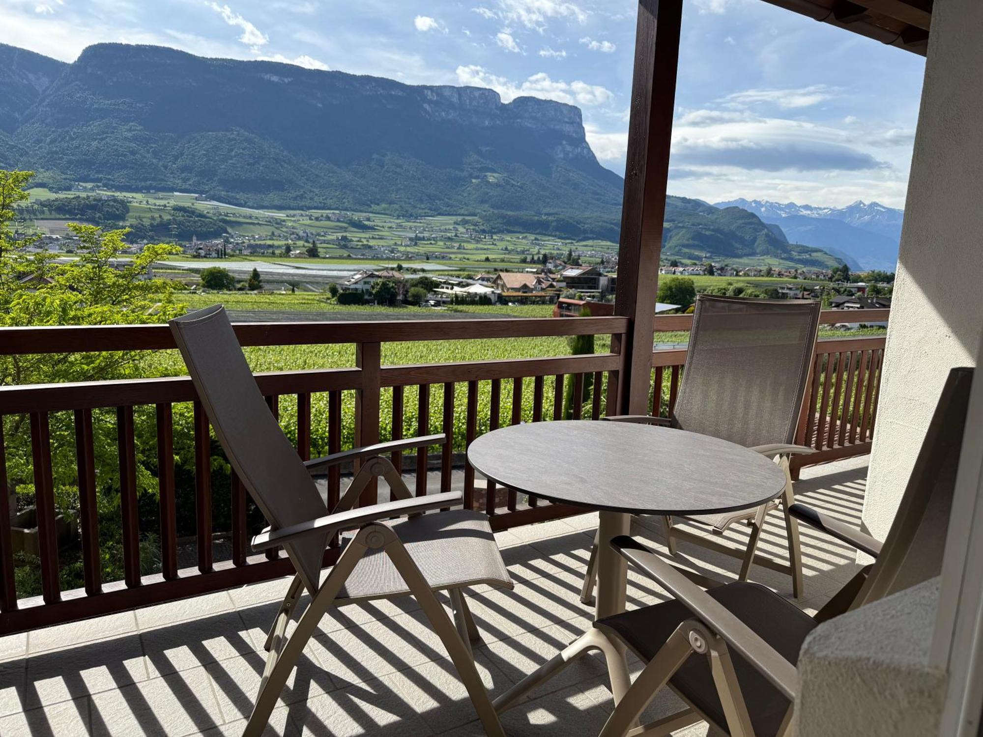 Weinhof Mumelter Apartment Appiano Sulla Strada Del Vino Ngoại thất bức ảnh